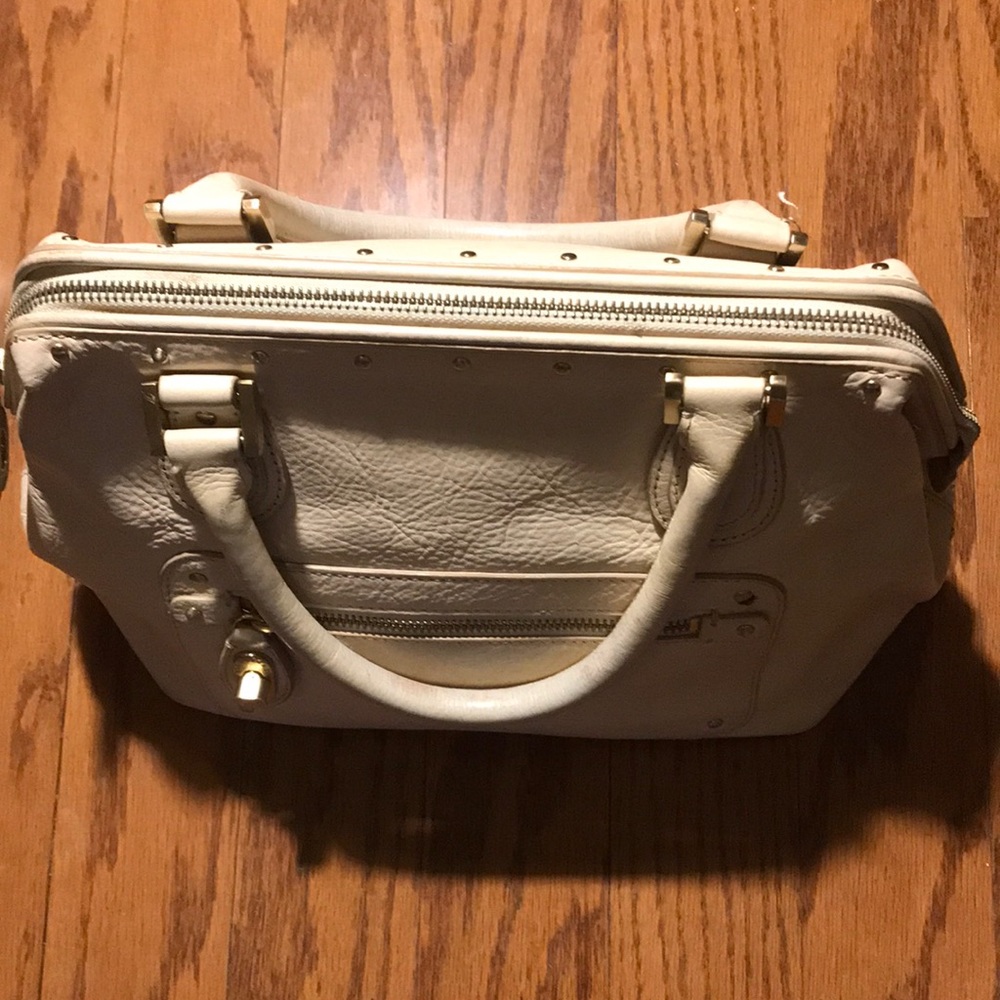 Cream Ellen Tracy leather handbag